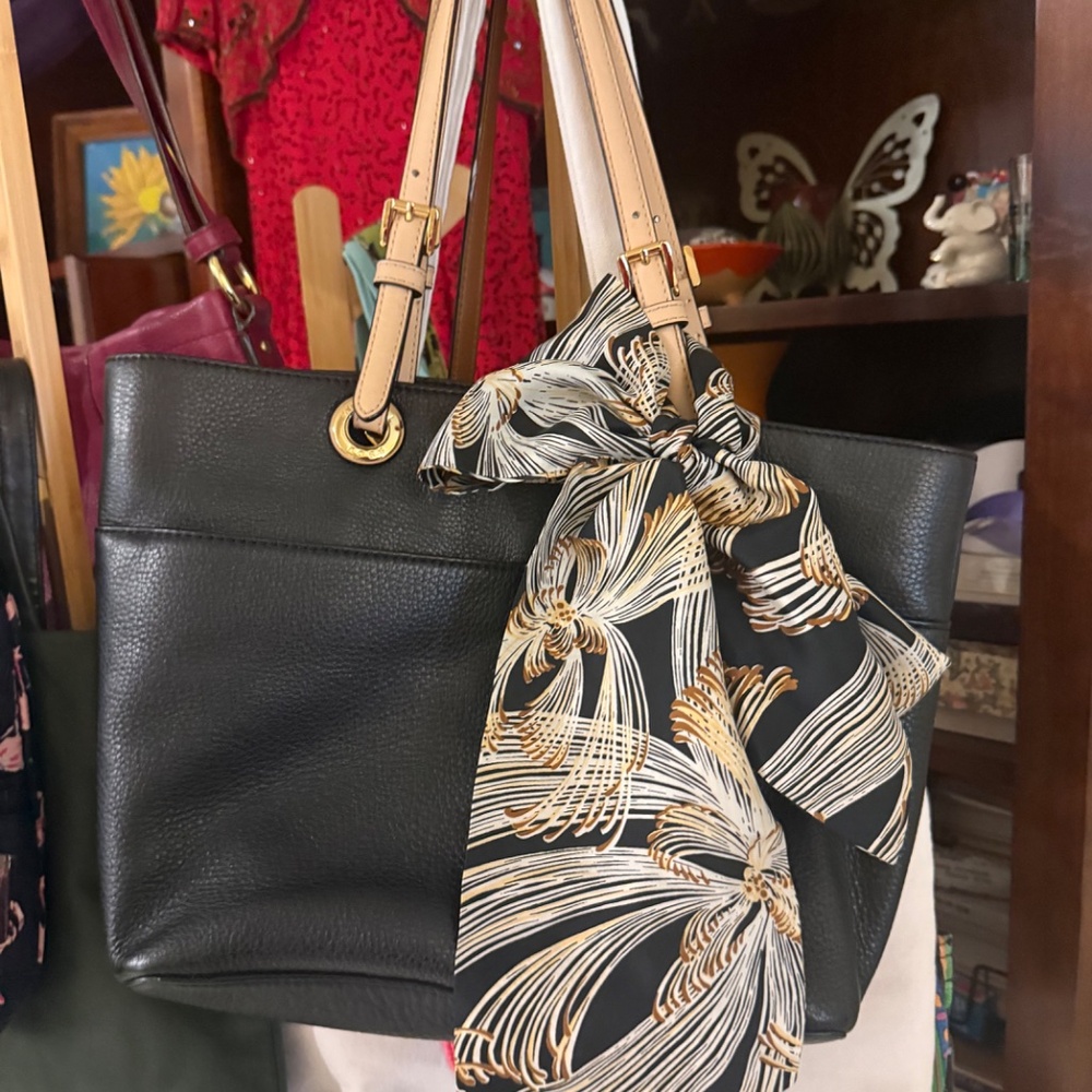 Michael Kors Black and Tan Shoulder Bag